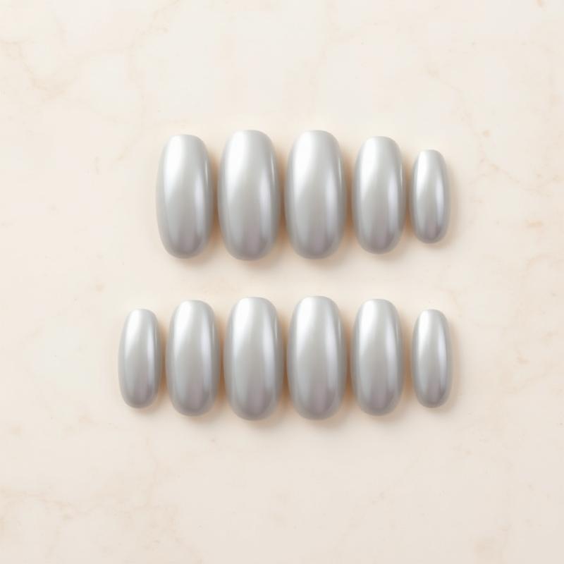 Silver Mist — Oval Silver press-on nails